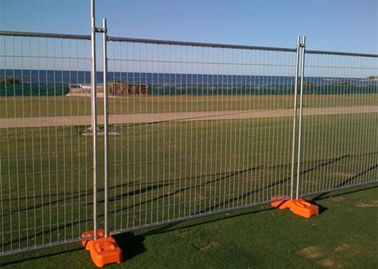 Galvanized Steel Temporary Mesh Fencing 2.4x 2.1 Meter For Sporting Events