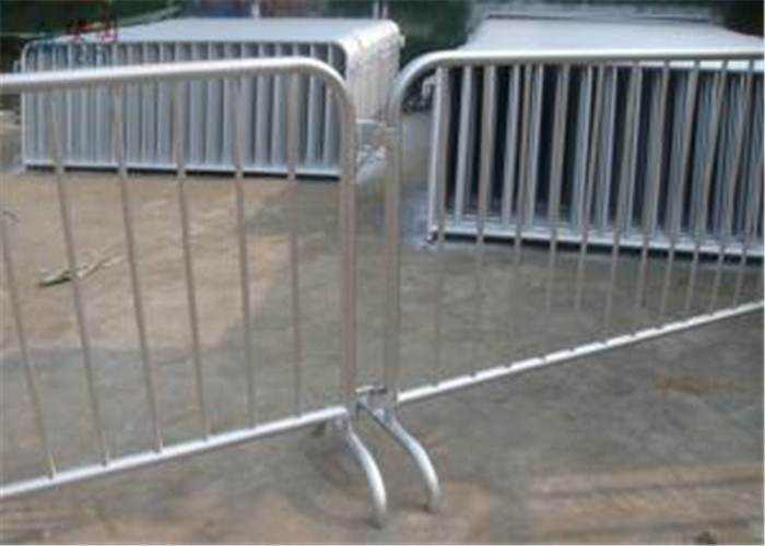 Traffic outdoor crowd control barriers 6 feet crowd safety barriers for