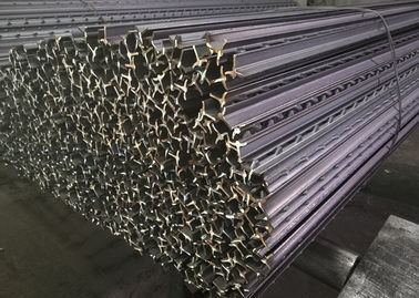 American Style Studded T Post Fence Hot Dipped Galvanized Surface Low Cost